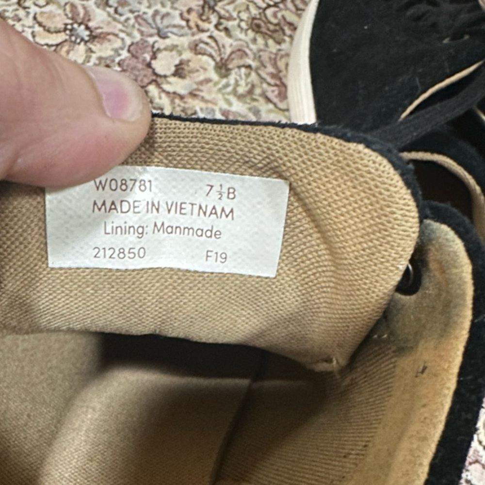 Chic Black Suede sneakers Cole Haan 7.5 women’s - Picture 5 of 5